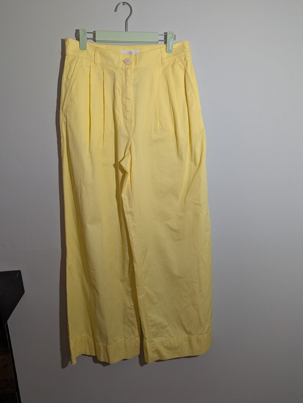 NEW Ann Taylor LOFT Women's 2 Yellow Wide Leg Pleated Trouser Pants Workwear